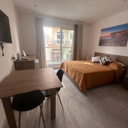 La Bella Bed & Breakfast Saint Julian's