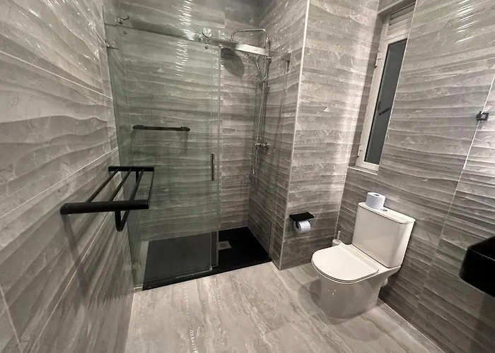 Alojamento de Acomodação e Pequeno-almoço La Bella 3*