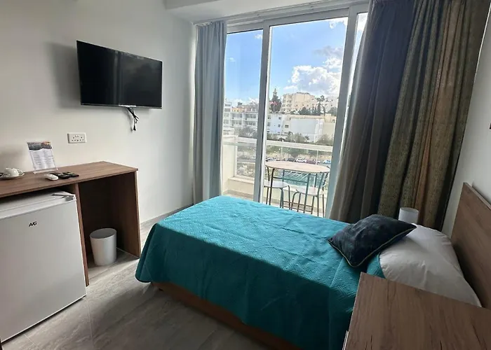 La Bella Alojamento de Acomodação e Pequeno-almoço 3*