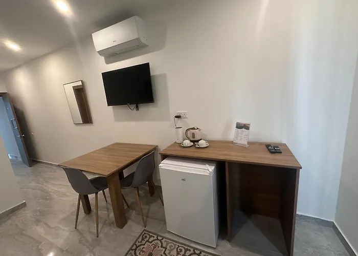 Panzió La Bella San Ġiljan